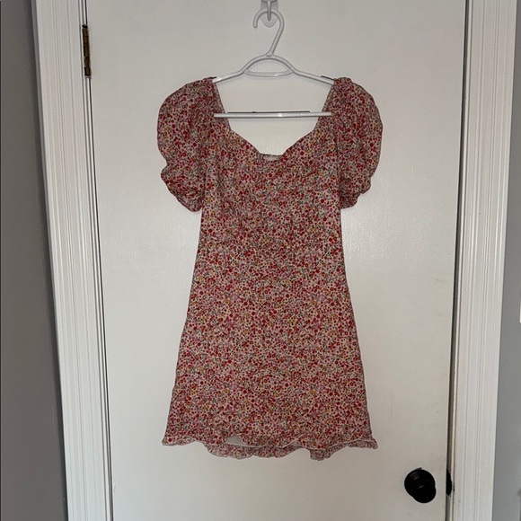 Dee elly- Floral Puff Sleeve Dress- size small - Picture 1 of 4